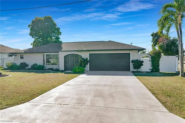 102 SE 42nd ST, Cape Coral, FL 33904