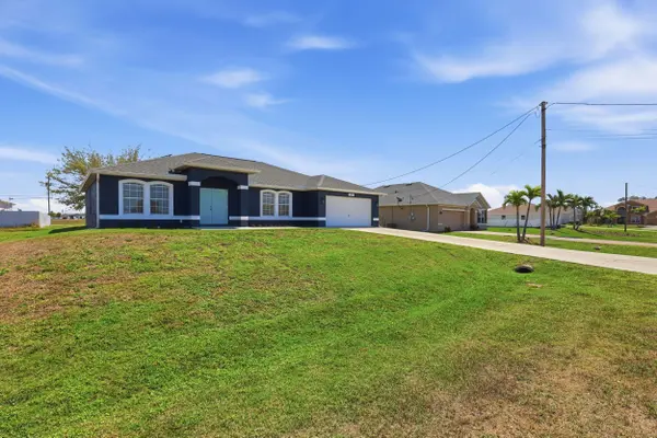 101 NW 18th Ave, Cape Coral, FL 33993-7662