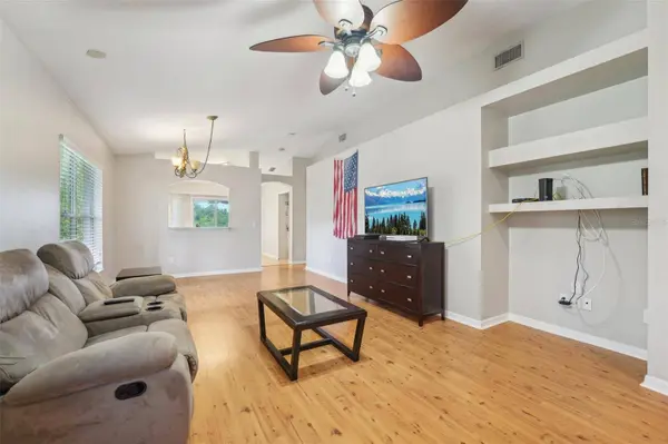 1502 MARSH WOOD DR, Seffner, FL 33584