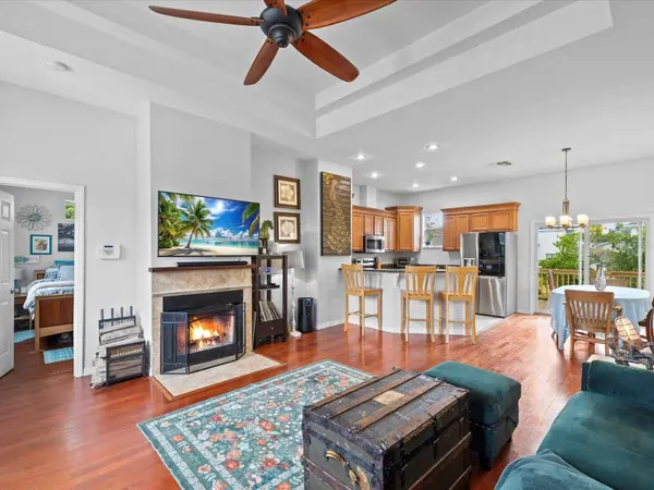 404 E CHELSEA ST, Tampa, FL 33603