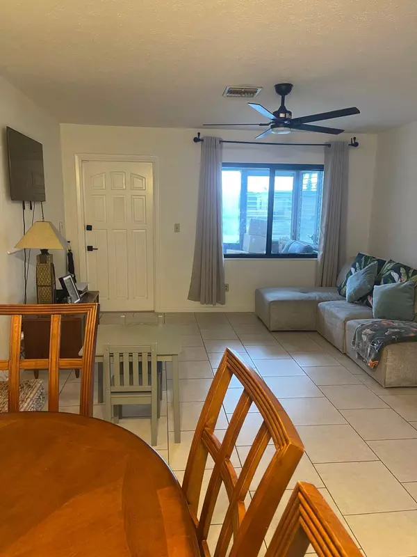 Lehigh Acres, FL 33936-7113,119 Apache St