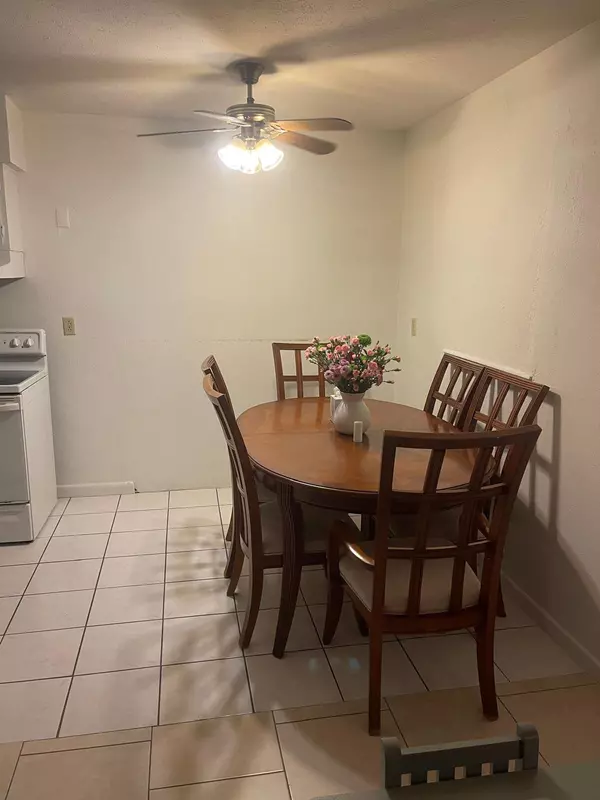 Lehigh Acres, FL 33936-7113,119 Apache St