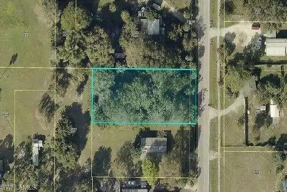 7714 HART DR N, Fort Myers, FL 33917