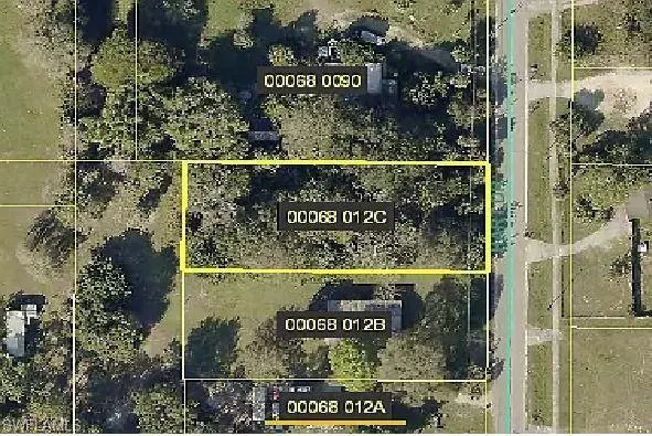 7714 HART DR N, Fort Myers, FL 33917