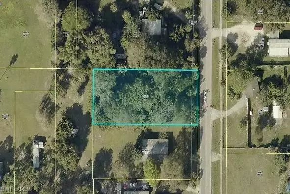 7714 HART DR N, Fort Myers, FL 33917