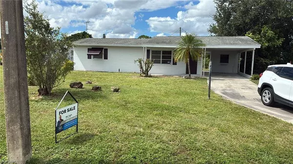 121 Andros ST, Lehigh Acres, FL 33936