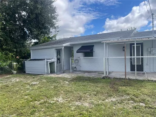121 Andros ST, Lehigh Acres, FL 33936