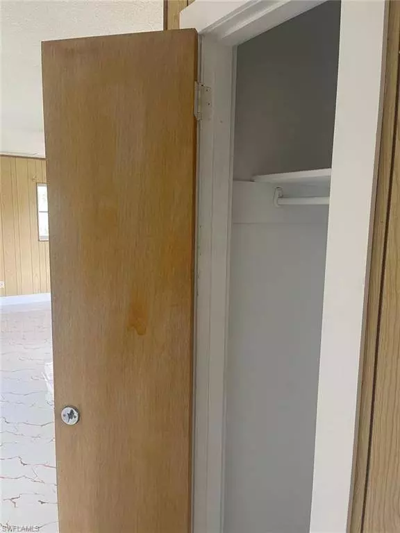 121 Andros ST, Lehigh Acres, FL 33936