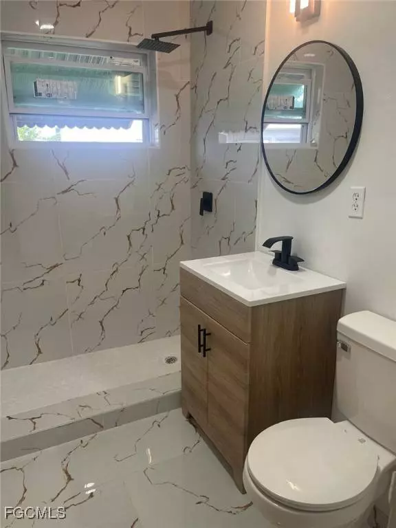 121 Andros ST, Lehigh Acres, FL 33936