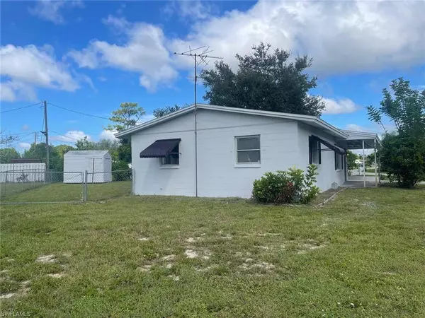 121 Andros ST, Lehigh Acres, FL 33936