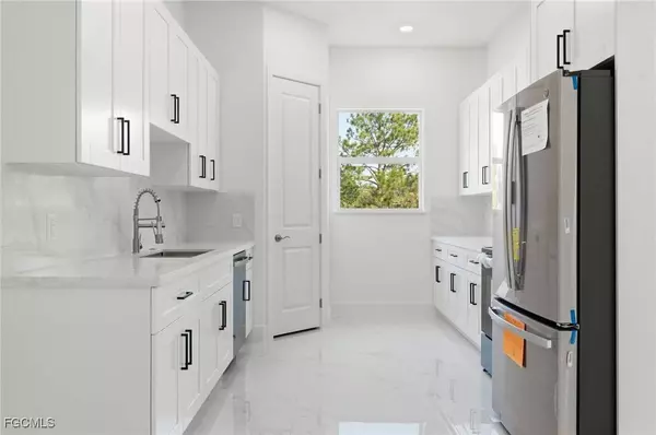 325 Lloyd AVE S, Lehigh Acres, FL 33974