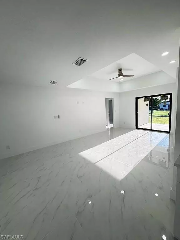 15 Louisiana RD, Lehigh Acres, FL 33936