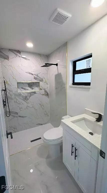 15 Louisiana RD, Lehigh Acres, FL 33936