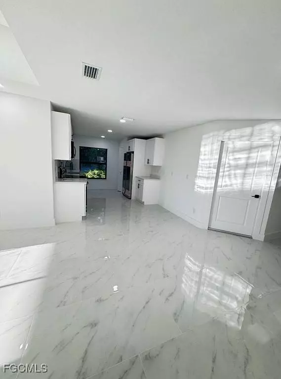 15 Louisiana RD, Lehigh Acres, FL 33936