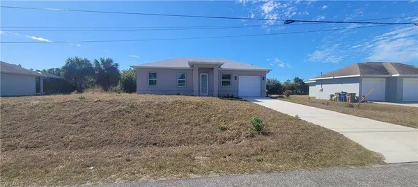 402 Harrison DR, Lehigh Acres, FL 33936