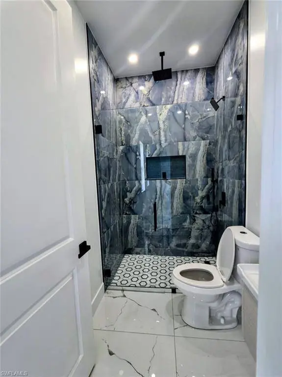 402 Harrison DR, Lehigh Acres, FL 33936