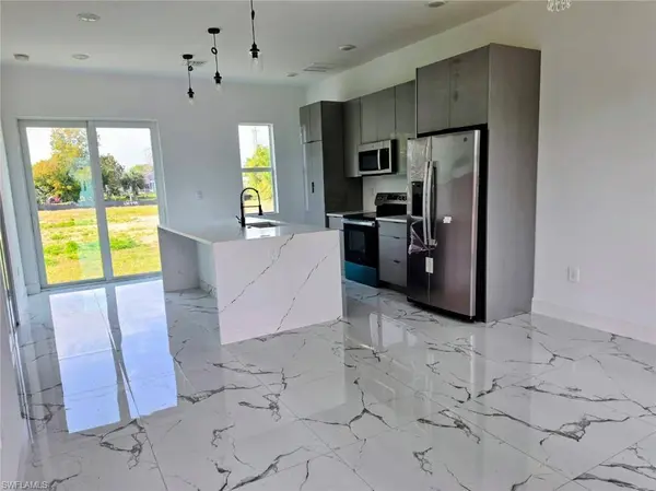 402 Harrison DR, Lehigh Acres, FL 33936
