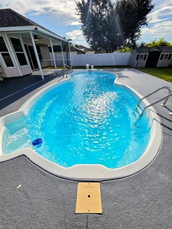 626 SW 25th TER