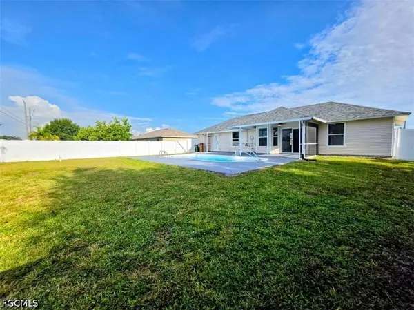 626 SW 25th TER, Cape Coral, FL 33914