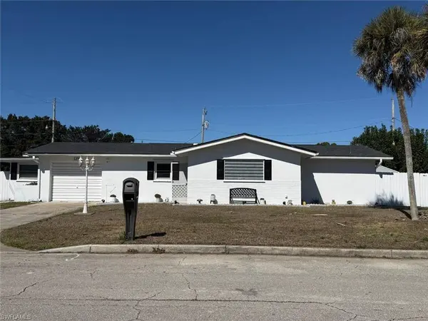 129 E Lake DR, Lehigh Acres, FL 33936