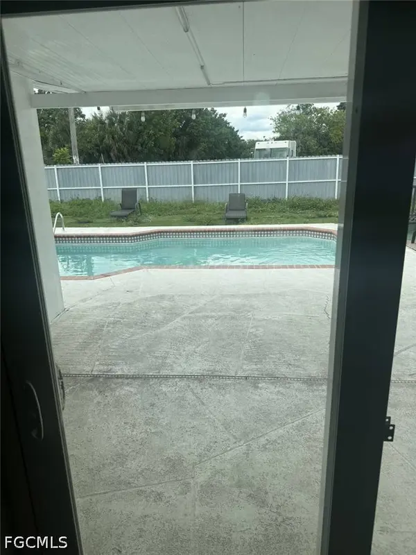 129 E Lake DR, Lehigh Acres, FL 33936