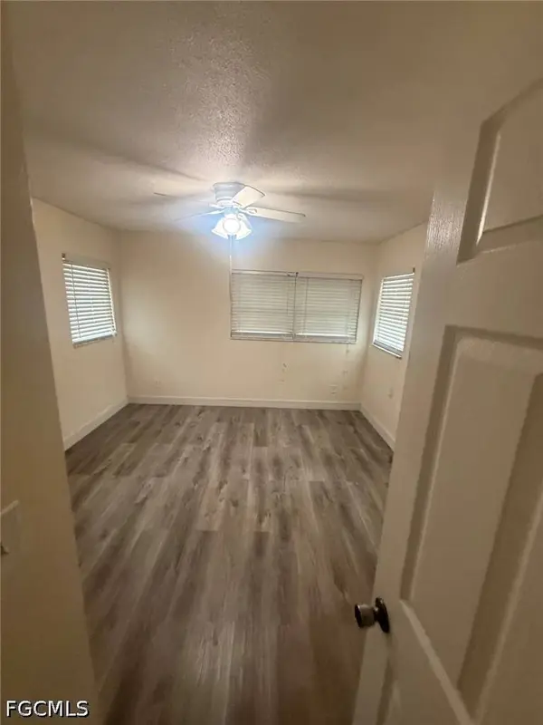 129 E Lake DR, Lehigh Acres, FL 33936