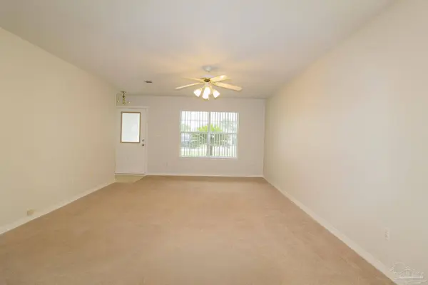 1057 Antigua Cir, Pensacola, FL 32506