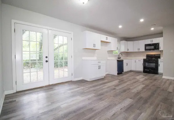1545 Kyle Dr, Pensacola, FL 32505