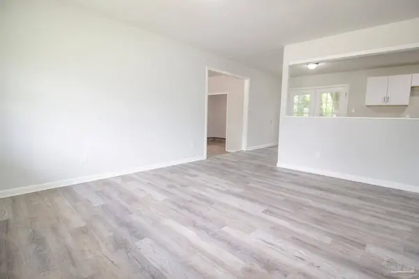 1545 Kyle Dr, Pensacola, FL 32505
