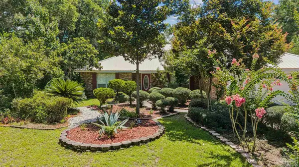 4166 Ermine Ln, Milton, FL 32583