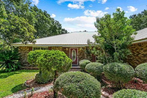 4166 Ermine Ln, Milton, FL 32583