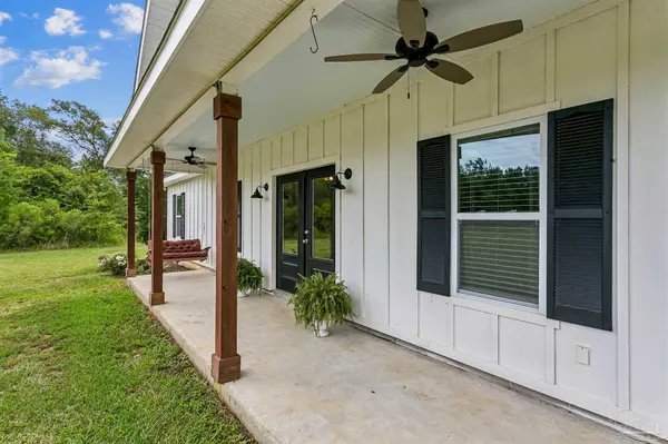 3697 Hwy 168, Century, FL 32535
