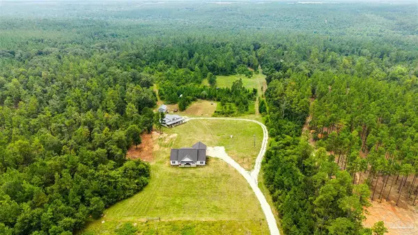 3697 Hwy 168, Century, FL 32535
