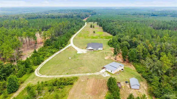 3697 Hwy 168, Century, FL 32535
