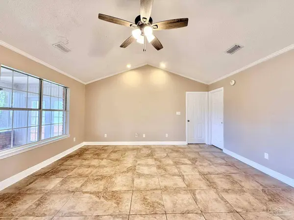 2825 Venetian Garden, Gulf Breeze, FL 32563