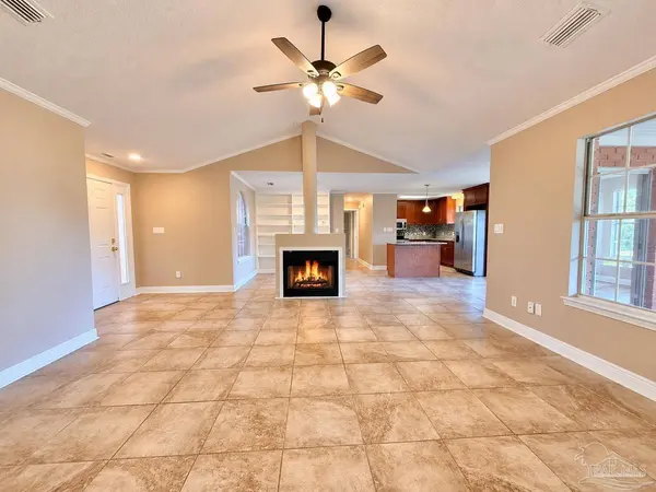 2825 Venetian Garden, Gulf Breeze, FL 32563