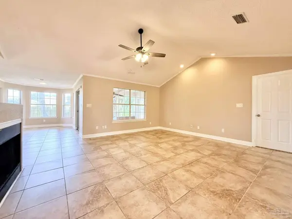 2825 Venetian Garden, Gulf Breeze, FL 32563