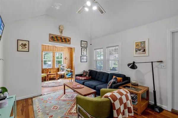 1038 N HAMPTON AVE, Orlando, FL 32803