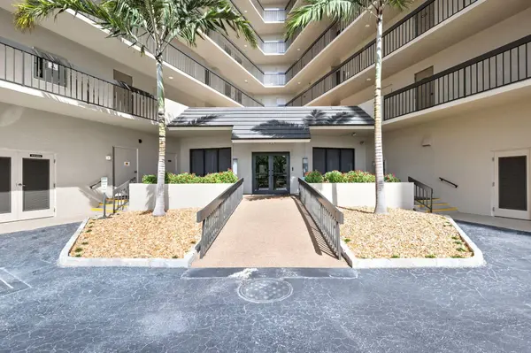 801 S OCEAN DR #PH207, Fort Pierce, FL 34949