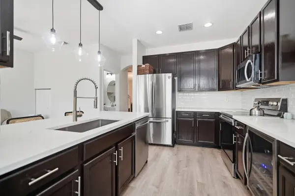 308 LAKE MONTEREY CIR