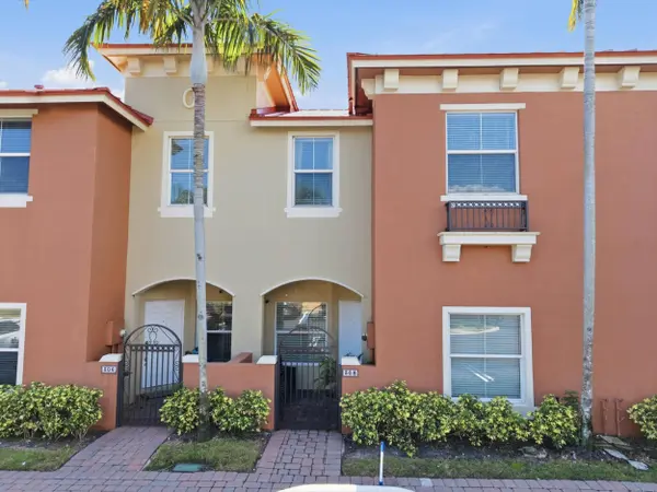308 LAKE MONTEREY CIR, Boynton Beach, FL 33426
