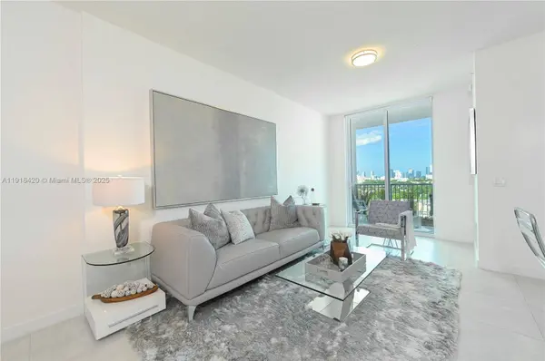 514 SW 22nd Ave #204, Miami, FL 33135