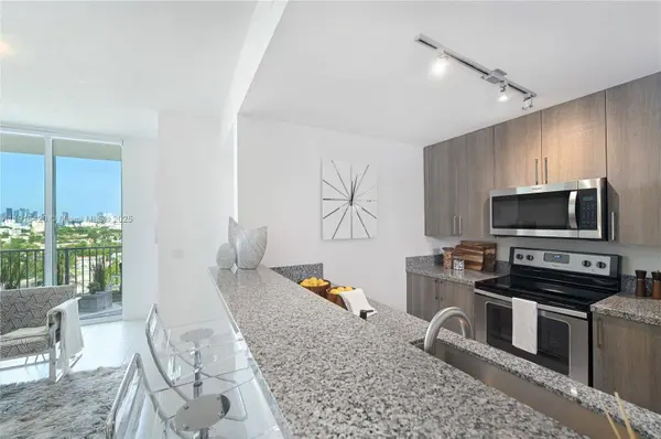 514 SW 22nd Ave #204, Miami, FL 33135