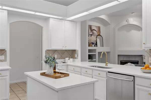 10232 ESTUARY DR, Tampa, FL 33647