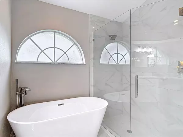 5809 SILAS CREEK LN, Wesley Chapel, FL 33545