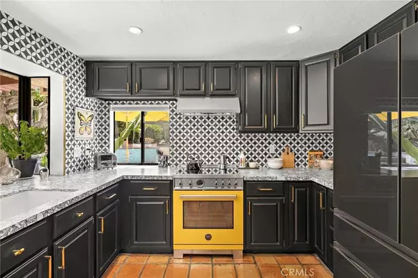 25962 Ernestine CT, Laguna Hills, CA 92653