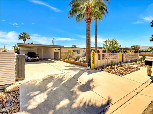 2020 Lawrence ST, Palm Springs, CA 92264