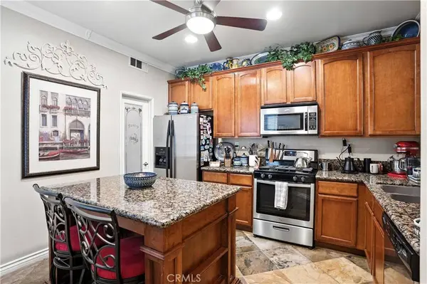 15636 Vista WAY #104, Lake Elsinore, CA 92532