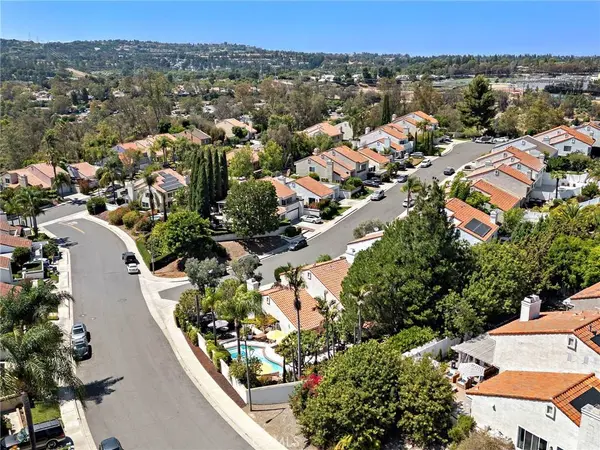 25962 Ernestine CT, Laguna Hills, CA 92653