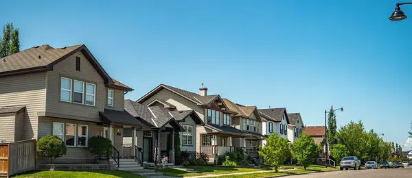 Calgary's Two-Speed Housing Market: What Buyers and Sellers Need to Know Right Now,Robyn Schidlowsky